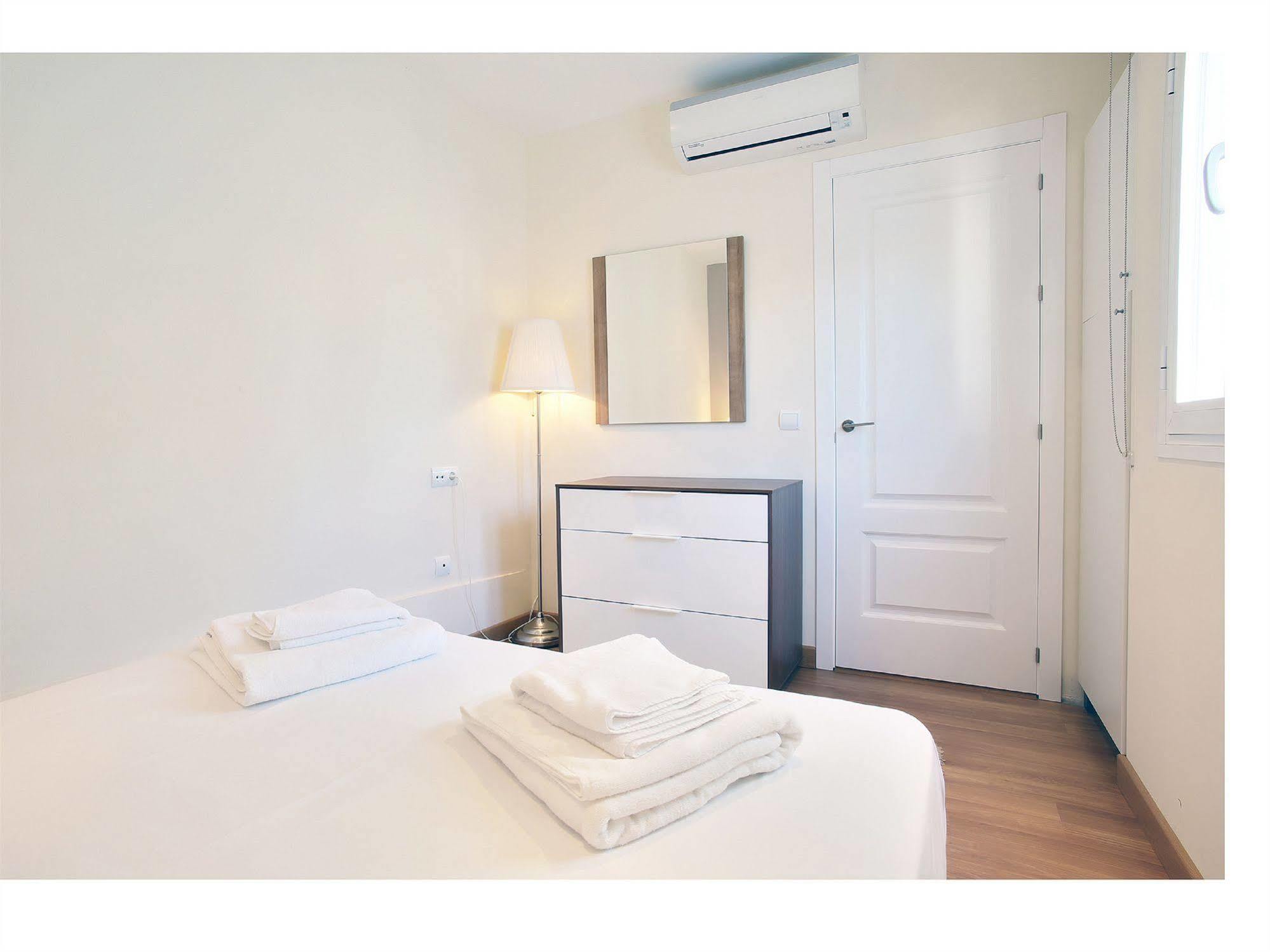 Apartamentos Unisierra Málaga Exteriör bild