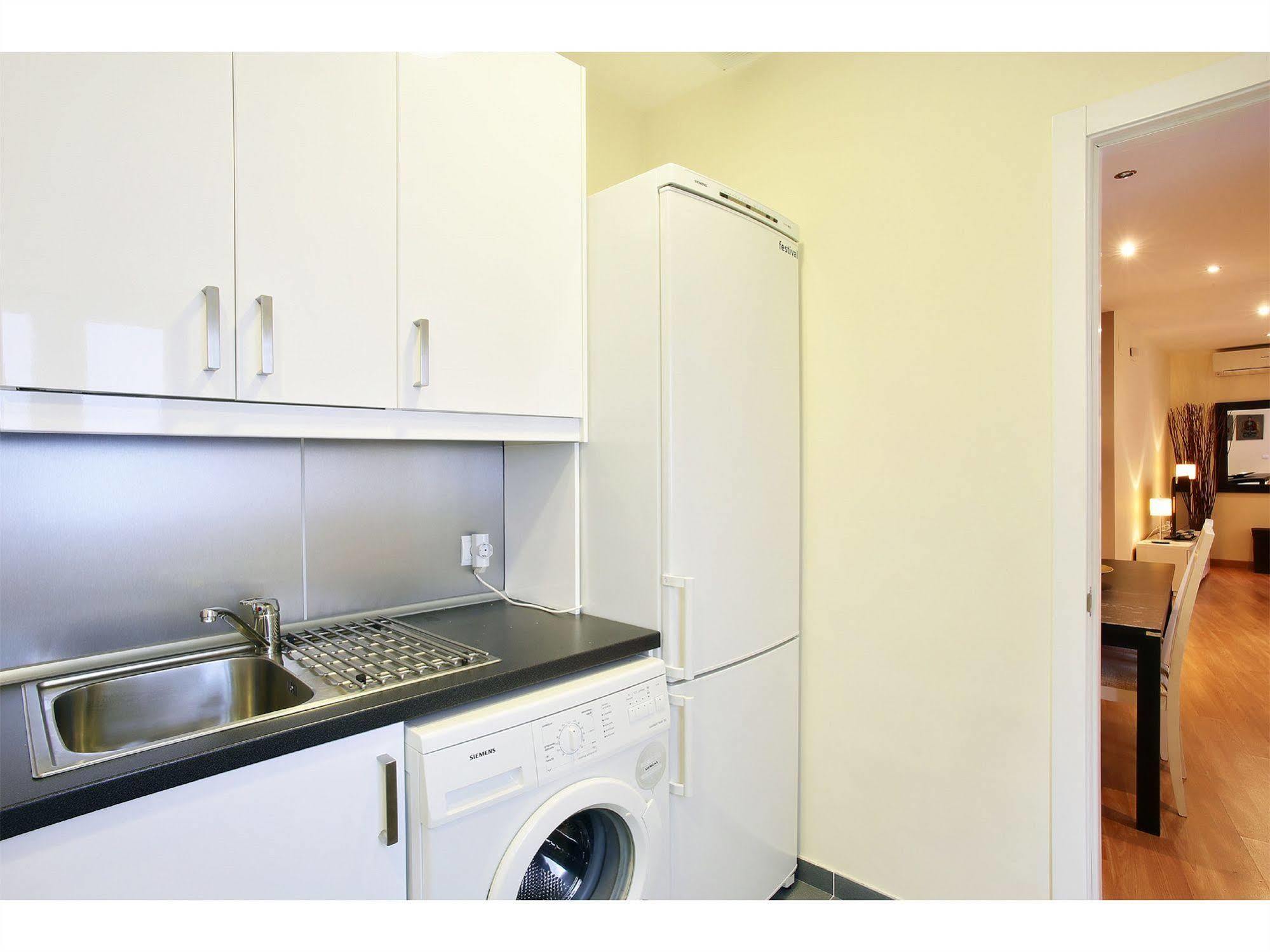 Apartamentos Unisierra Málaga Exteriör bild