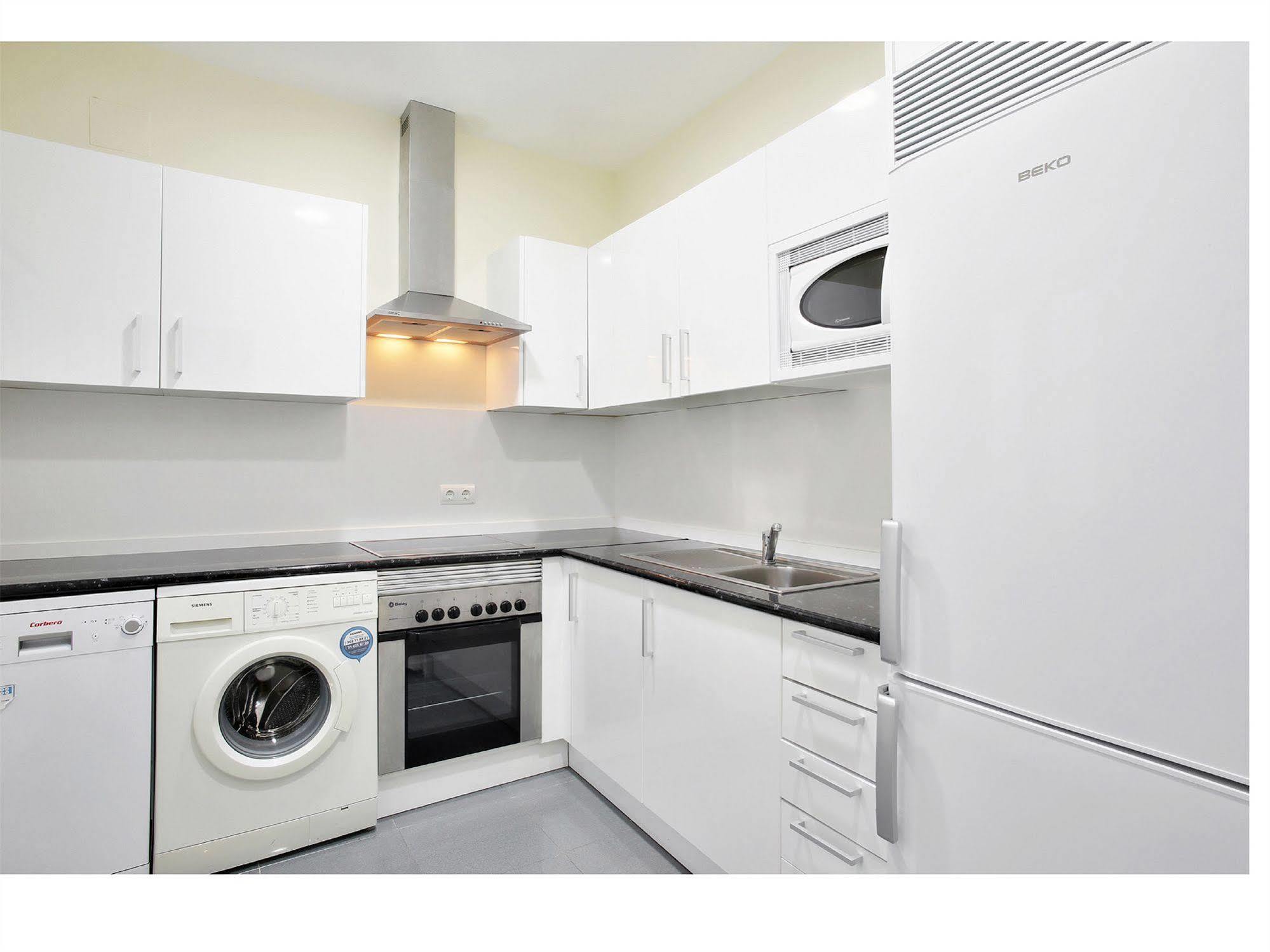 Apartamentos Unisierra Málaga Exteriör bild