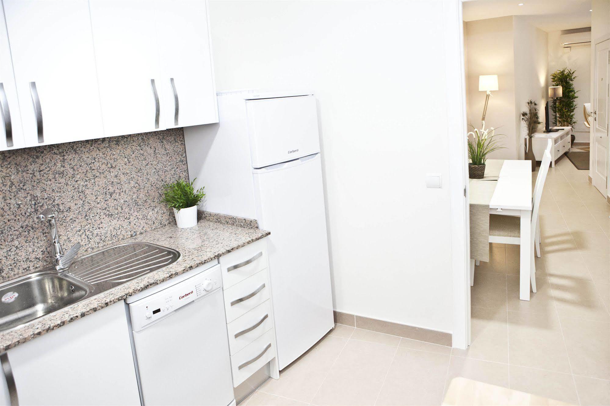 Apartamentos Unisierra Málaga Exteriör bild