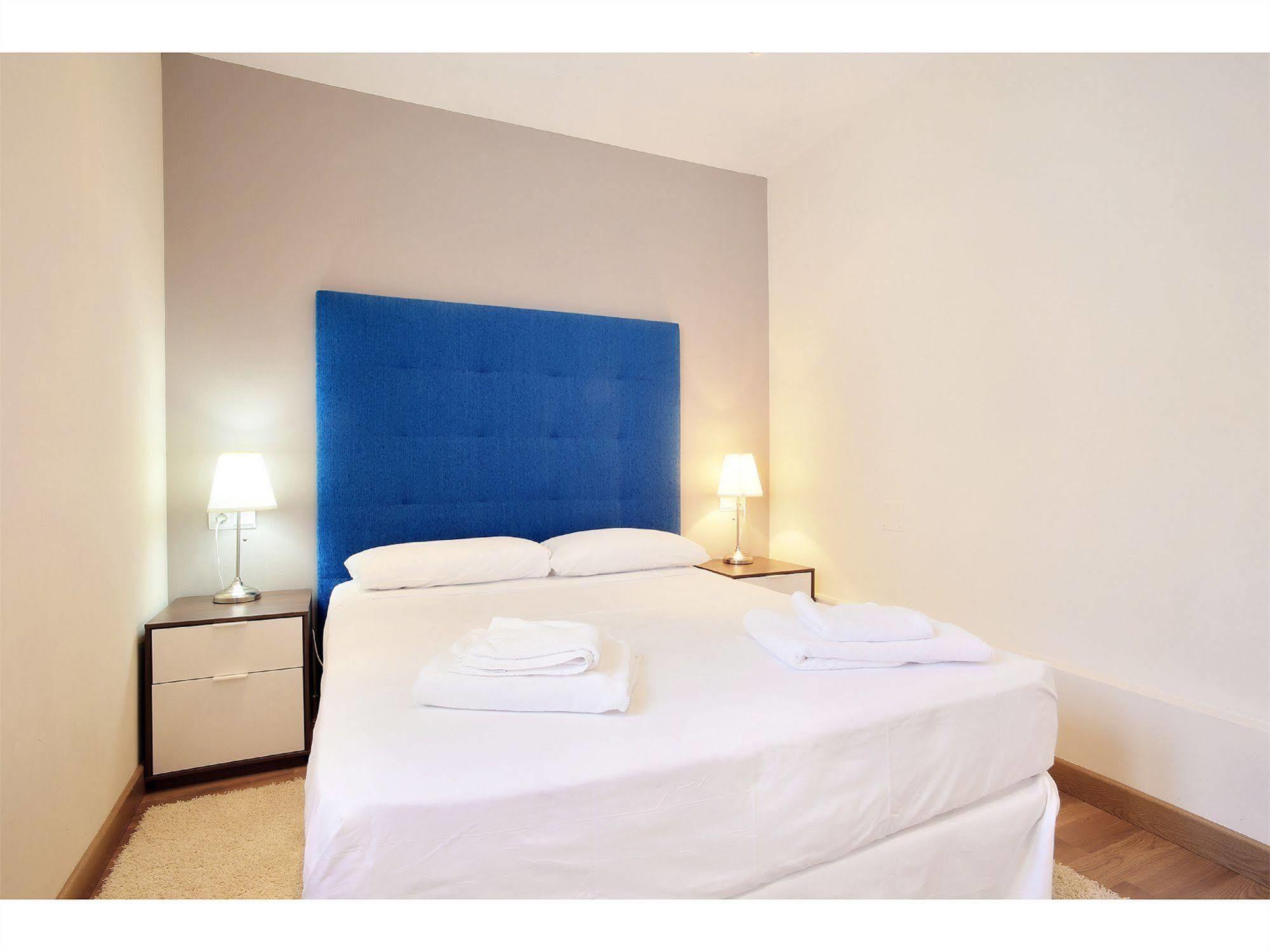 Apartamentos Unisierra Málaga Exteriör bild